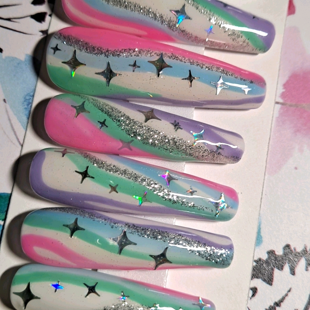 Press on nails